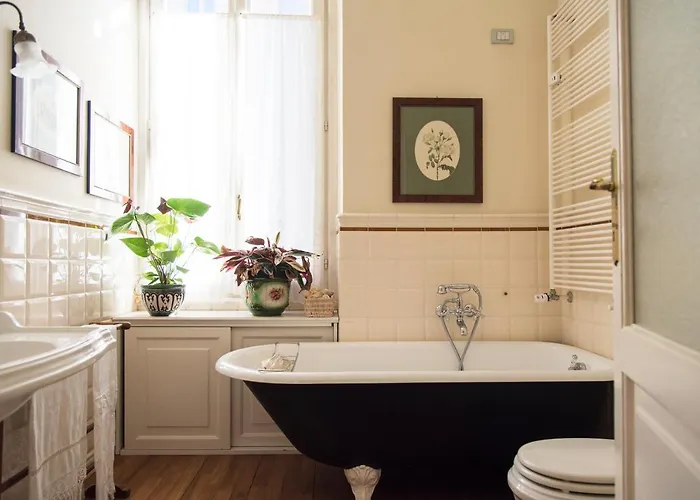 Sophisticated Near Duomo *