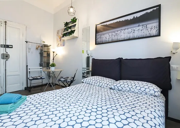 Primopiano - Schiaparelli C Flat * מילאנו