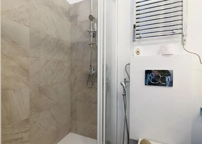 Primopiano - Schiaparelli C Flat מילאנו