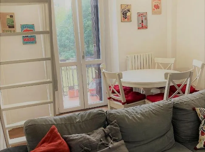 White Flat Puglie Милан