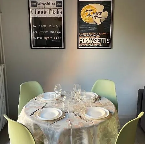 아파트 Stilish Few Steps From The Underground *