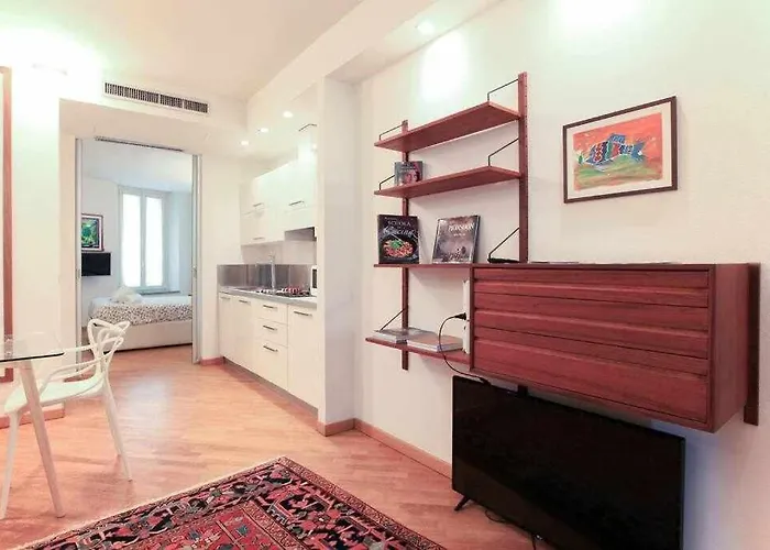 Brera Area Lovely Close To Piazza Duomo Lejlighed