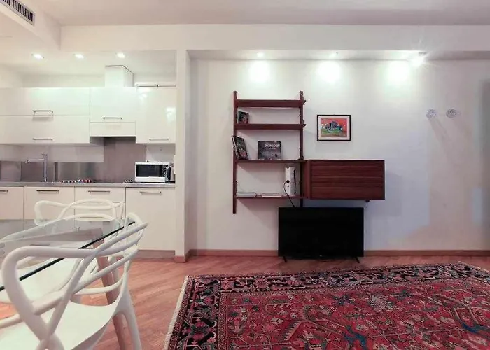 Brera Area Lovely Close To Piazza Duomo * 米兰