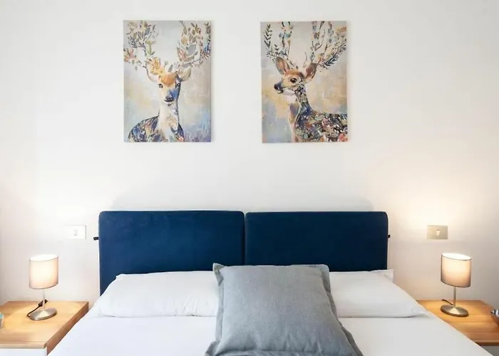 Poggibonsi By Halldis Apartman Milánó