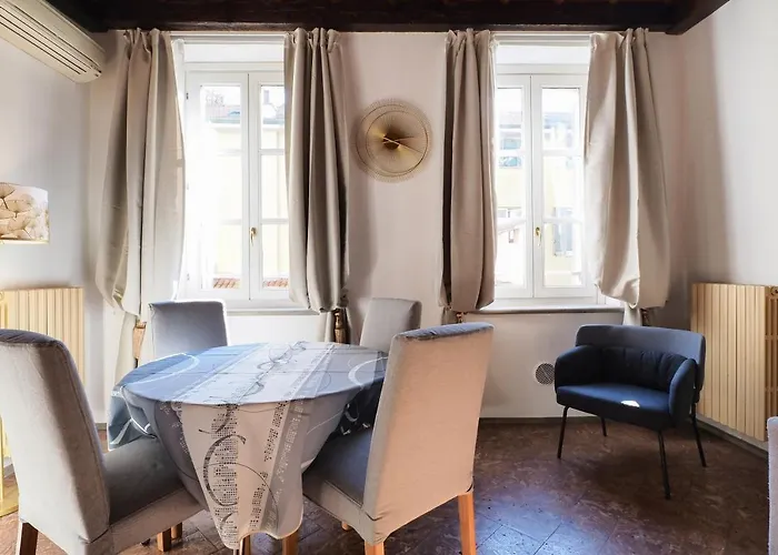 Apartment Mila Magenta