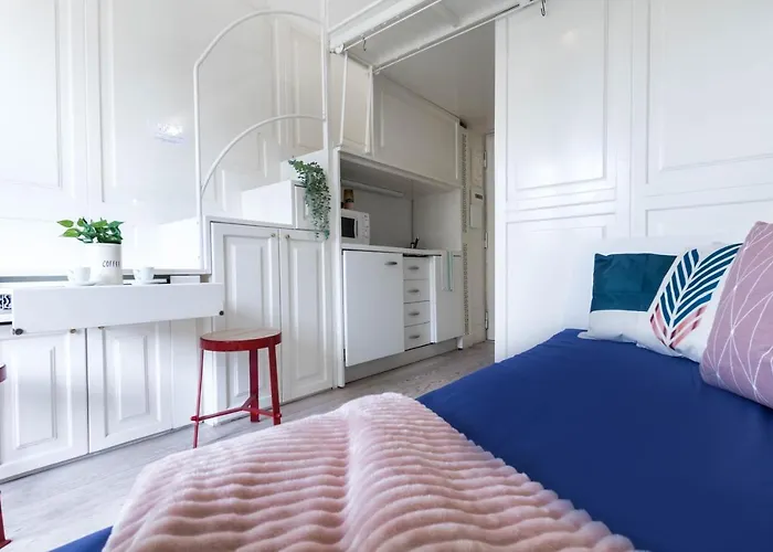 Apartmán Joivy Lovely For 2 With Balcony Near Duomo *