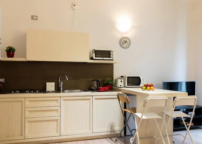 Апартаменты Cosy - Porta Romana M3 *