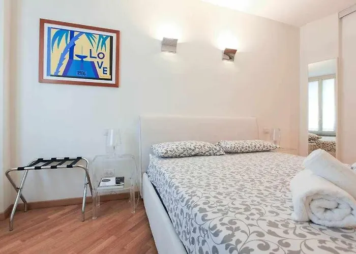 Brera Area Lovely Close To Piazza Duomo * 米兰