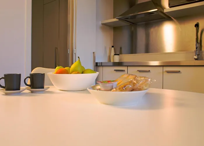 Bnbutler - Bergonzoli - Modern And Bright Near Station Appartamento