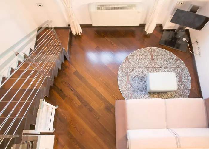 Bnbutler - Bergonzoli - Modern And Bright Near Station Appartamento *