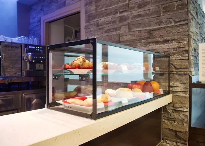 Szálloda Sechi With Parking