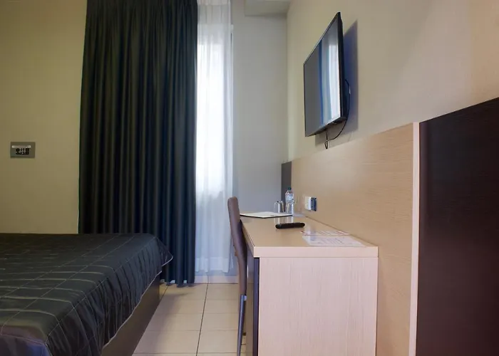 Sechi With Parking Szálloda