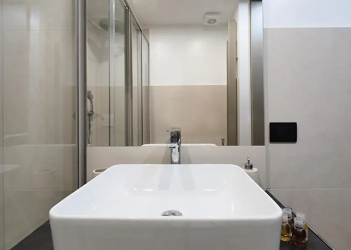 Premium Two-level Caiazzo Stazione شقة *