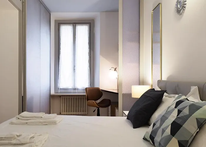 Mila Alessi * Milán