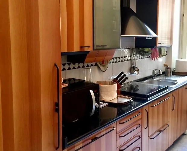 The Travel Lovers * ميلان