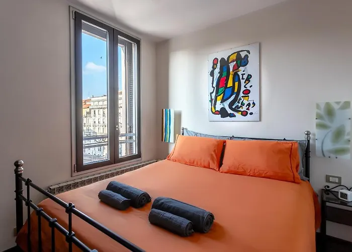 Station-duomo Design, Wifi And Netflix