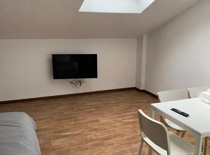 Alessia's Flat - Affori * Milánó