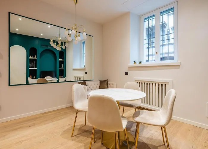 Easylife - - Borgonuovo 4d - Centro Storico Apartmán *