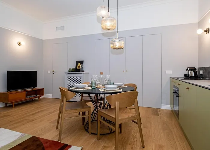 Ca Bela - Marcona * Milán