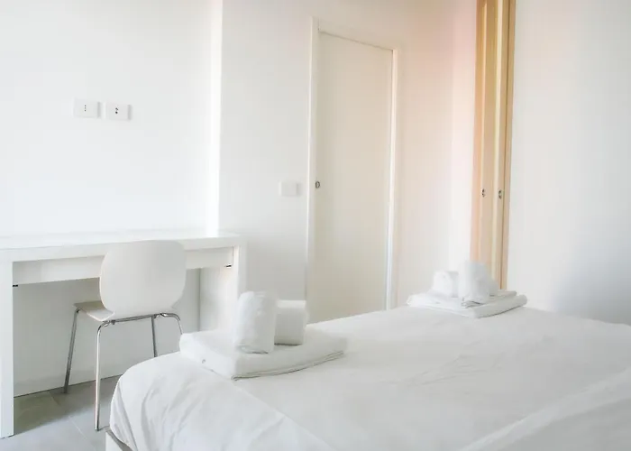 아파트 Bnbutler - Govone - Ampio E Luminoso Con Terrazza 밀라노