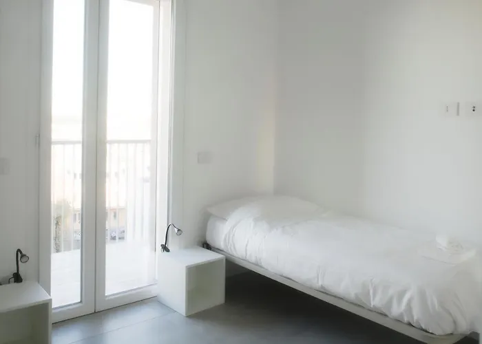 Bnbutler - Govone - Ampio E Luminoso Con Terrazza 아파트 *