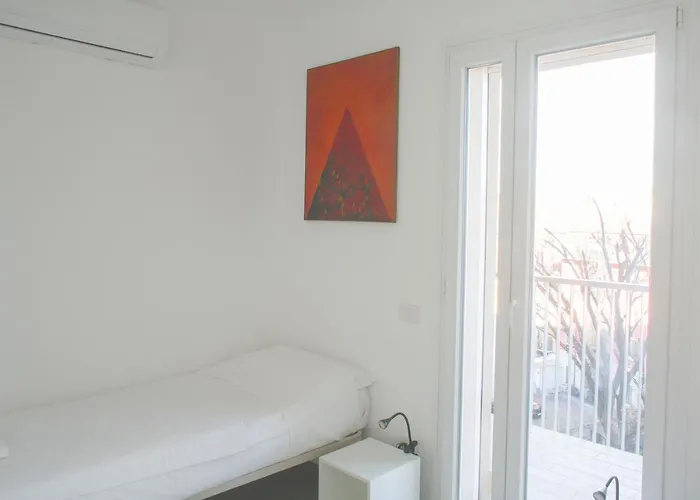 아파트 Bnbutler - Govone - Ampio E Luminoso Con Terrazza *