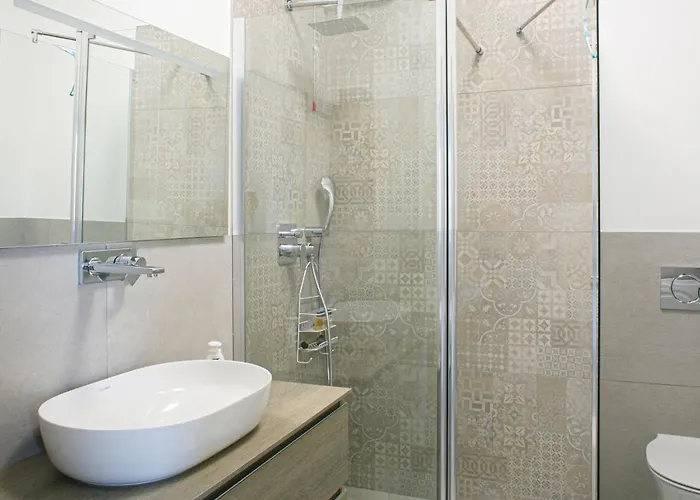 아파트 Bnbutler - Govone - Ampio E Luminoso Con Terrazza