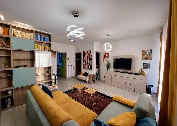 Apartamento Luminoso A Pochi Minuti Da Duomo E Fiera *