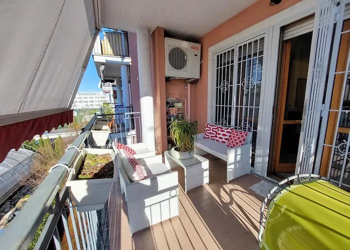 Apartamento Luminoso A Pochi Minuti Da Duomo E Fiera