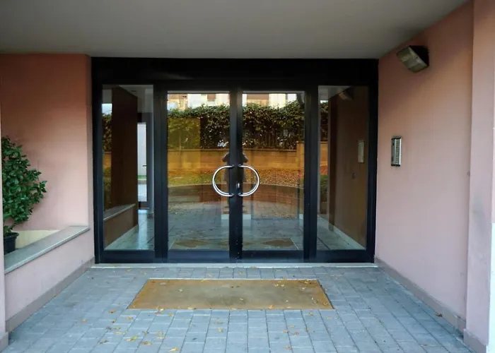 Apartamento Luminoso A Pochi Minuti Da Duomo E Fiera *