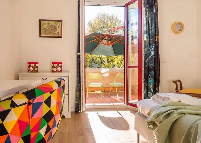 The Rent - Close To Porta Romana Apartment