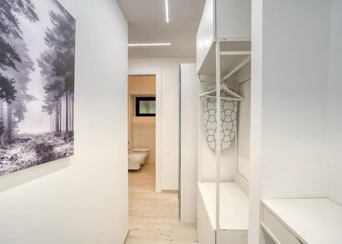 Hotel Suzzani 273 *