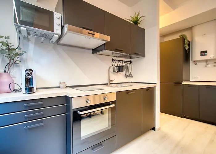 Suzzani 273 Hotel