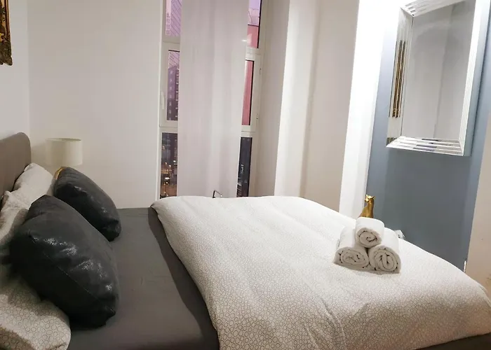 Michelangelo 30 Moderno Vicino Bosco Verticale Apartamento Milán