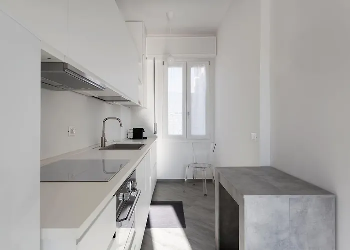 Hostmate -milano - Strambio - Citta Studi *