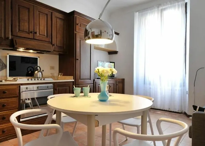 Piero Della Francesca By Halldis Daire Milano