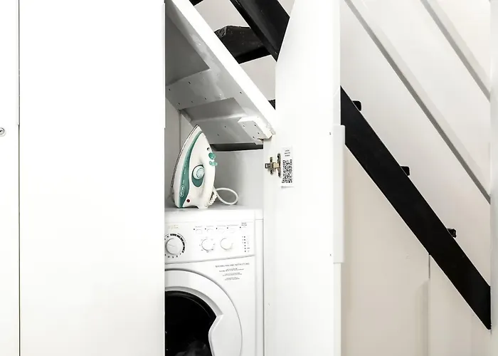 Walk To Duomo, Loft Near Metro, M4 Linate 2min Walk Appartamento