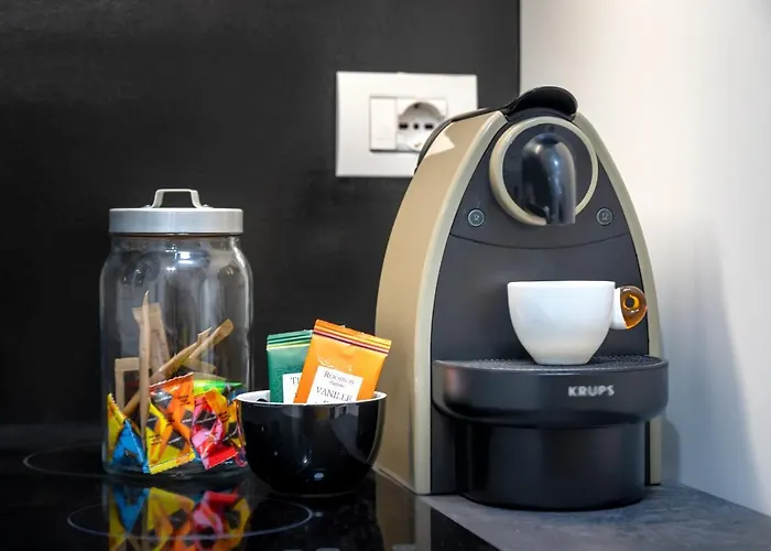 Walk To Duomo, Loft Near Metro, M4 Linate 2min Walk * Milano