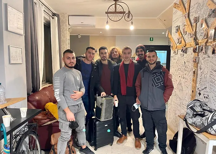 Lion & Youth بيت شباب