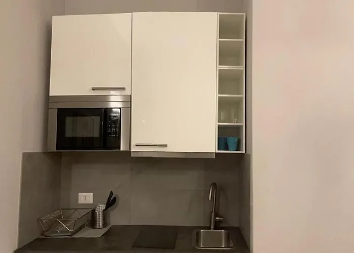 Jr Mm3 Repubblica -stazione-centro Direz- C3 Apartman Milánó