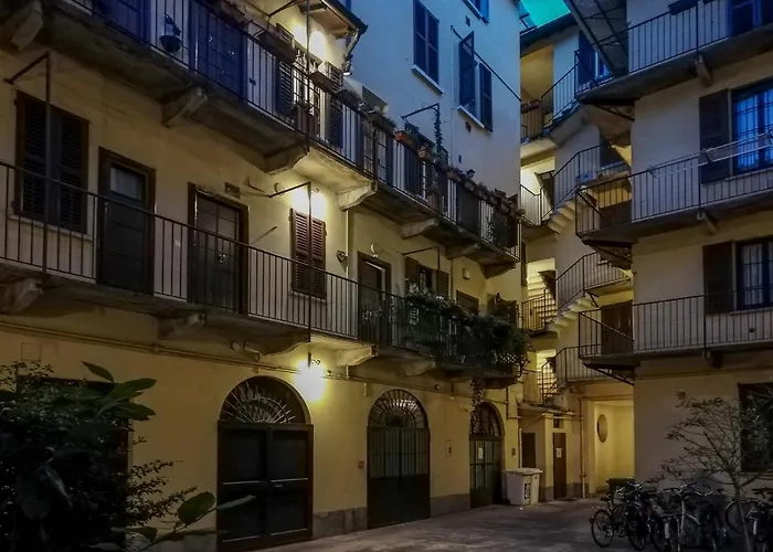 Walk To Duomo, Loft Near Metro, M4 Linate 2min Walk