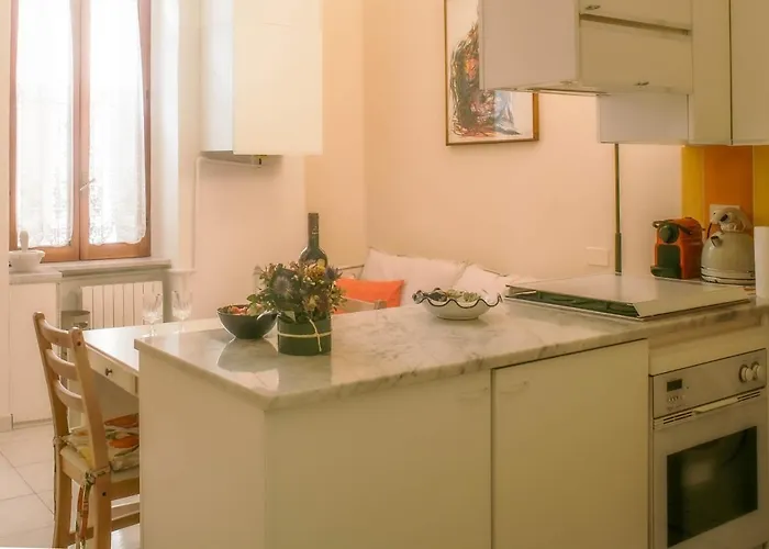 Bnbutler - Farini - Beautiful One Bedroom - Daire *