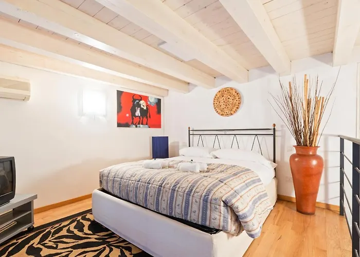 Loft Di Design Porta Romana/corso Lodi Апартаменты