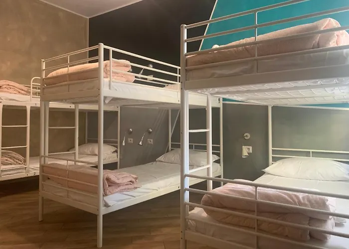 Gloria Vandrerhjem Milano