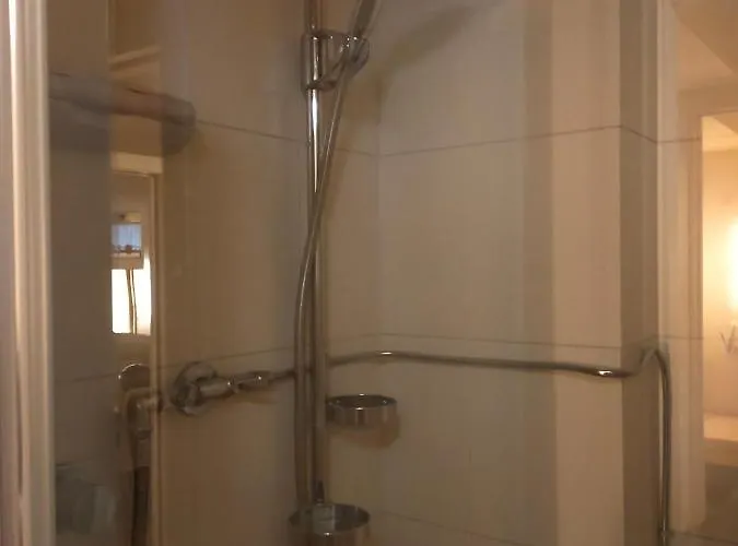 Taverna Zen アパート *