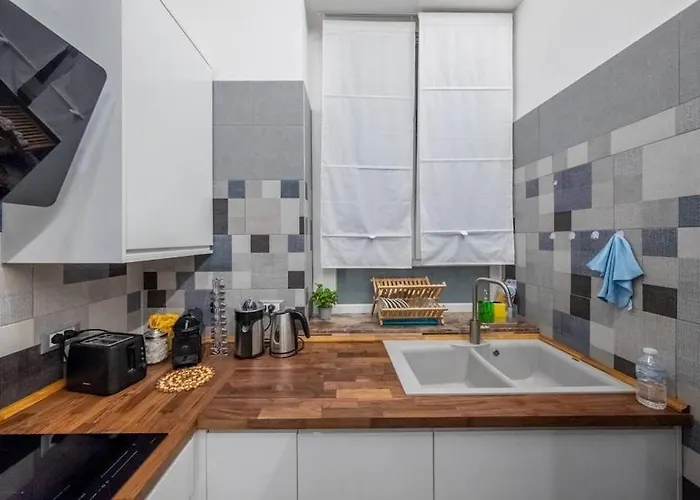 Monem's House Portello شقة