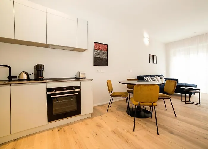 Apartment Chic Luxury Apartments-hosted By Sweetstay *