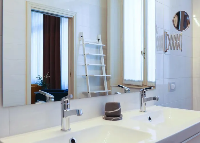 Contempora - Crocetta - Boheme شقة