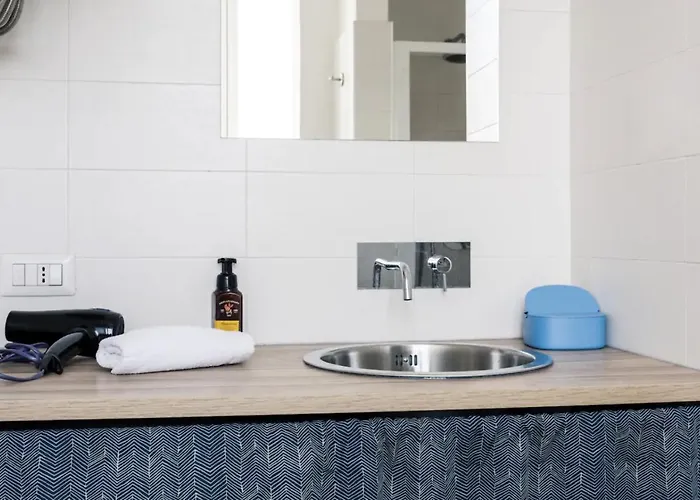 Minimal And Charming In Isola District-via Farini Appartamento Milano