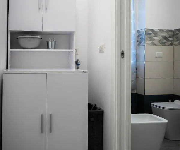 L'arche Lodovico Il Moro - House On The Navigli River